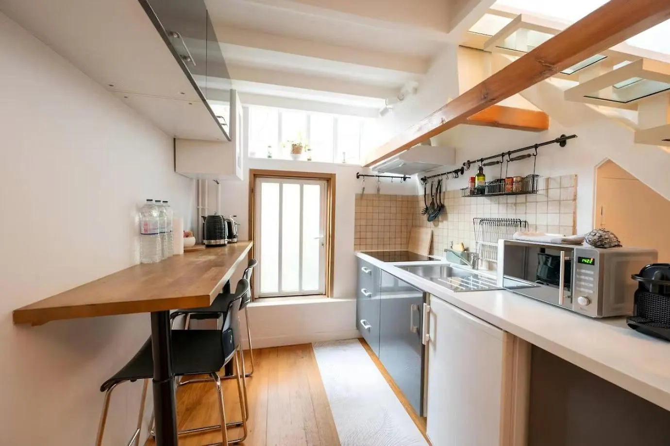 Cozy Artist Loft